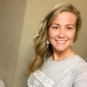 Meet your Posher, Casey